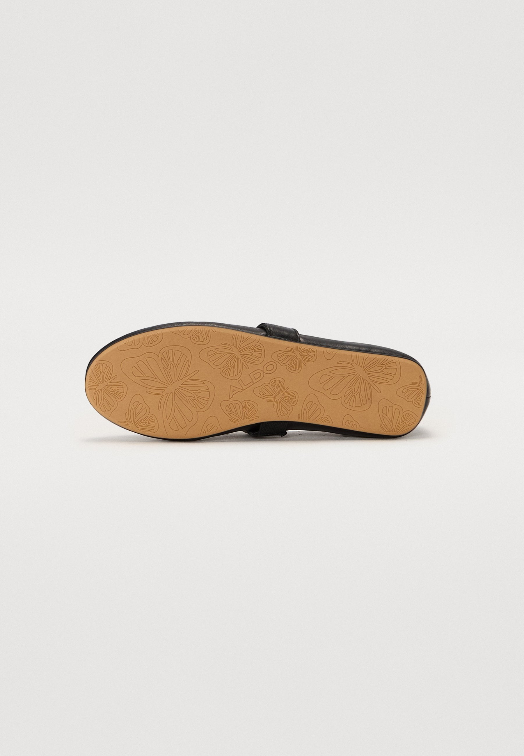 ALDO FIGGIS  PILLOW WALK