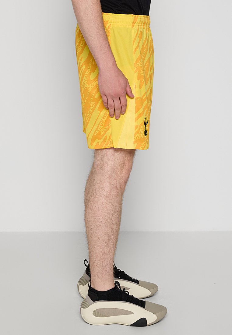 Nike Performance