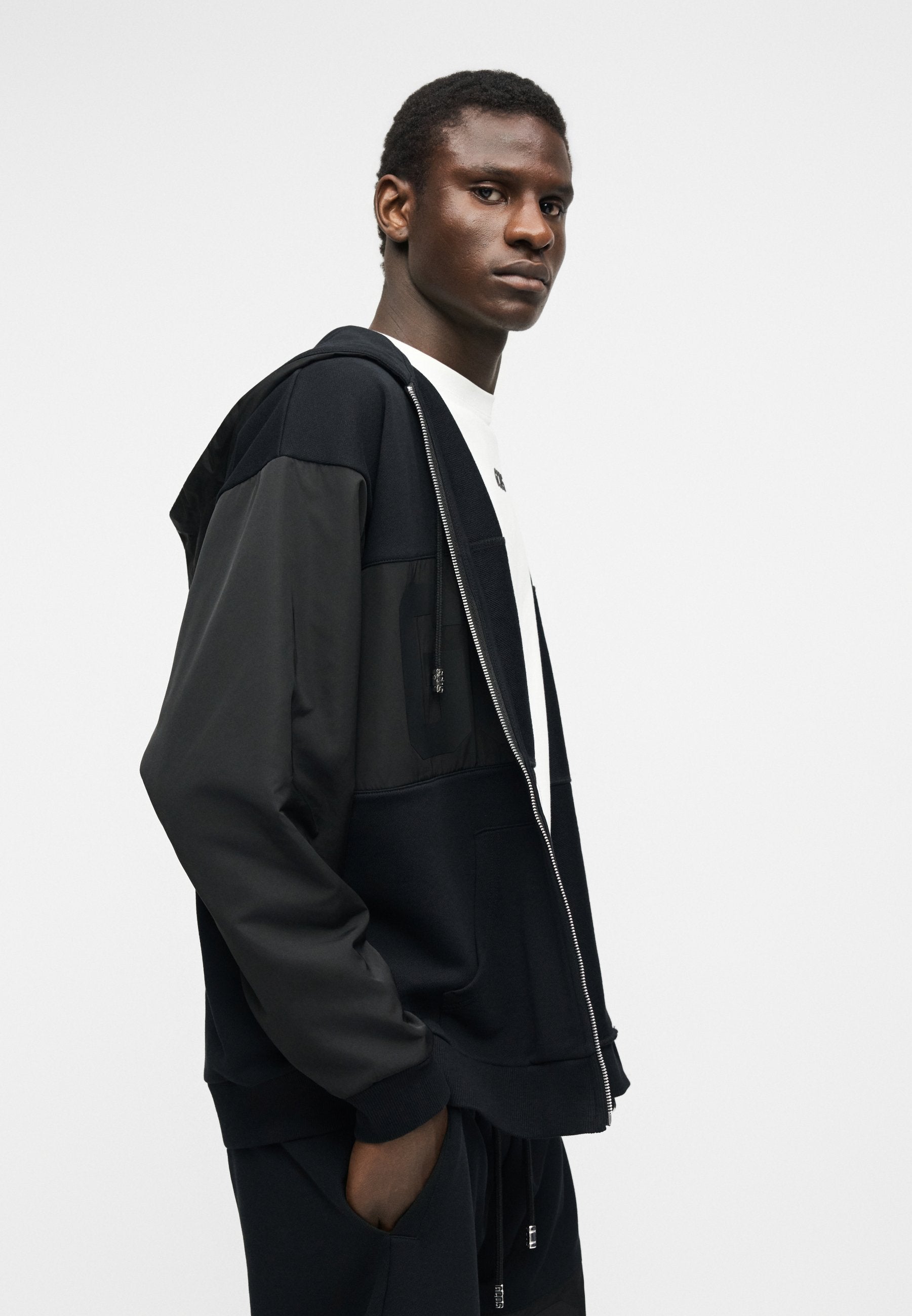 GCDS CAPSULE LOGO BAND LOGO TONAL ZIP