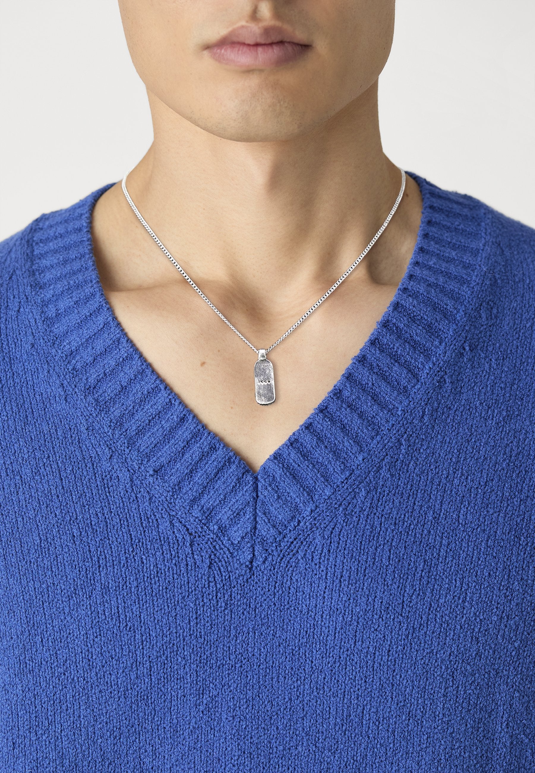 Icon Brand REFORMED BAR PENDANT NECKLACE UNISEX