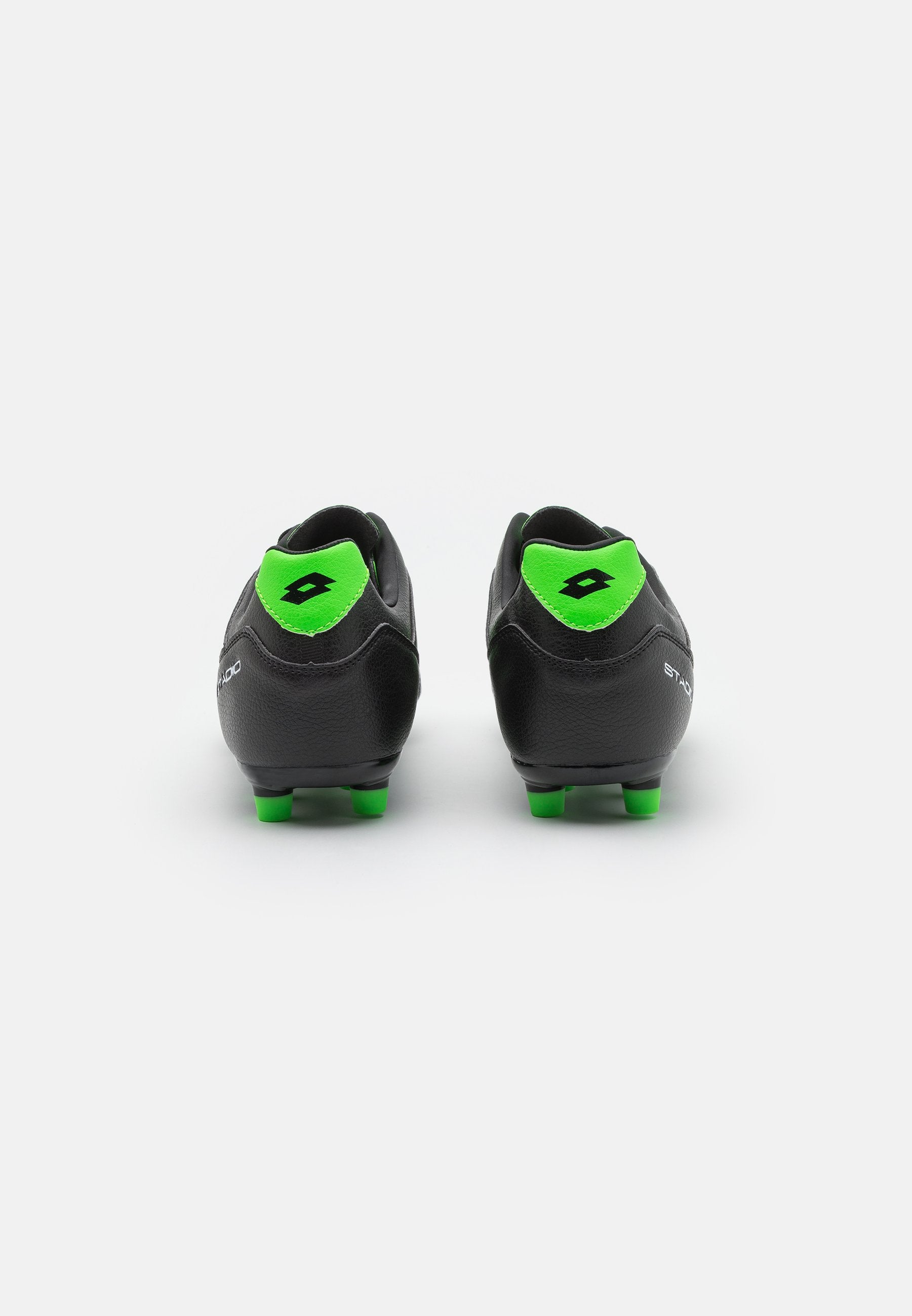 Lotto STADIO 300 III FG