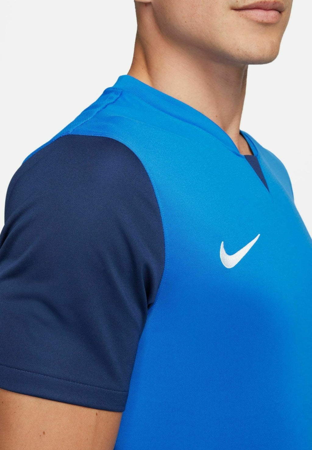 Nike Performance TROPHY