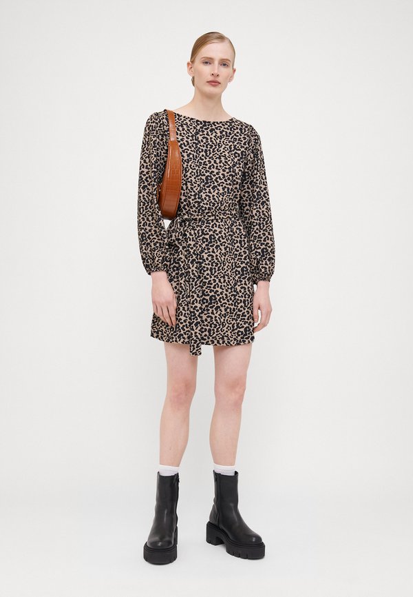 Vero Moda Tall VMMERVE SHORT DRESS