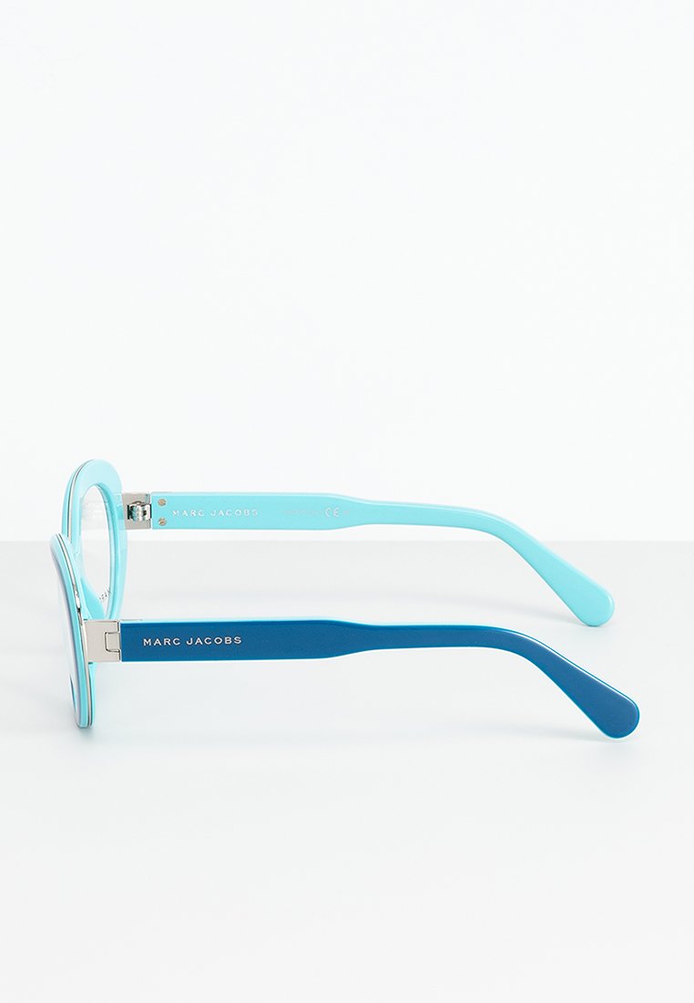 MARC JACOBS