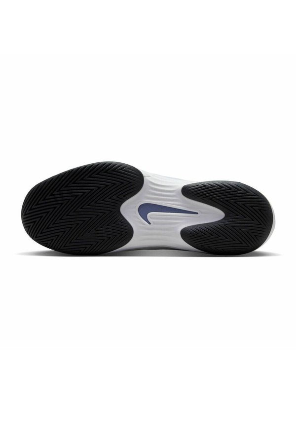 Nike Performance