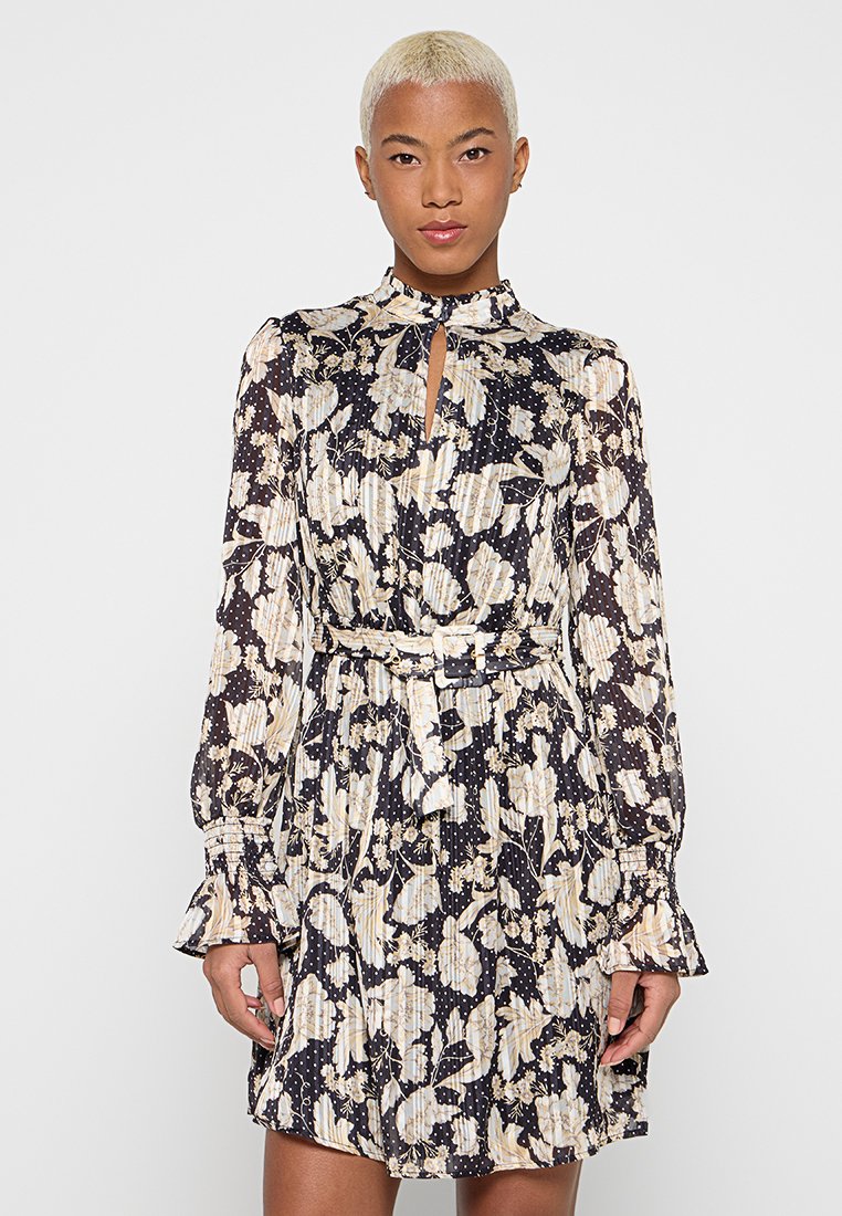 Guess Freizeitkleid Media 1