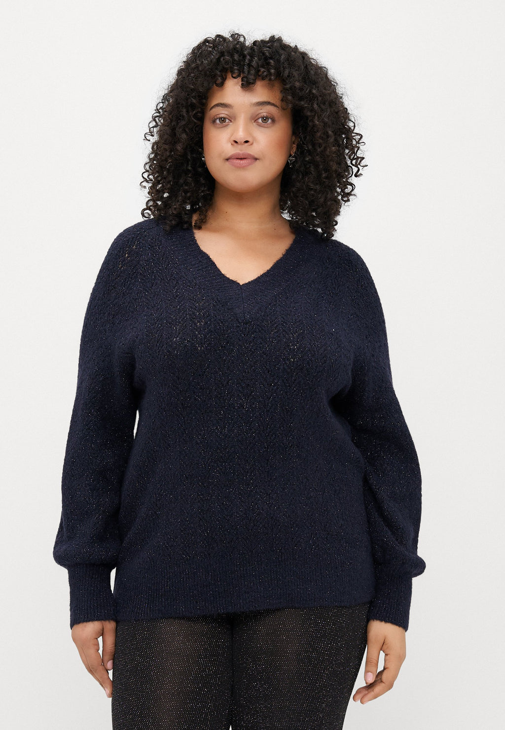CARLUCILLA GLITTER V NECK  Media 3