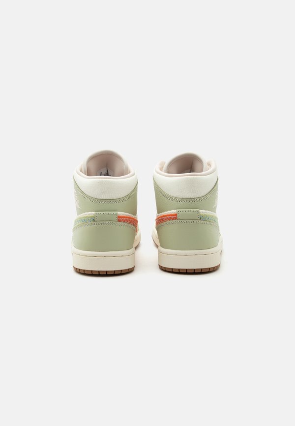 Jordan AIR JORDAN 1 MID SE