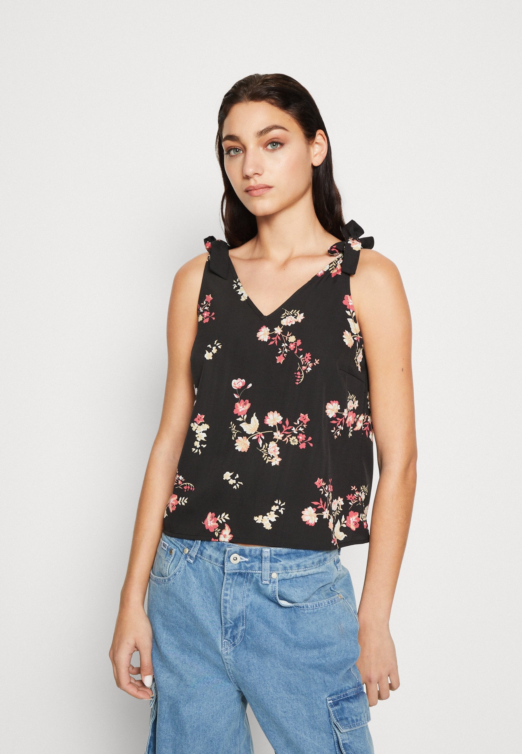 Pieces PCLILIANA V NECK
