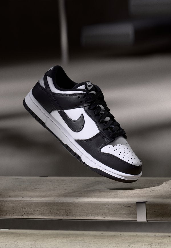 Nike Sportswear DUNK RETRO - Trainers - white/black