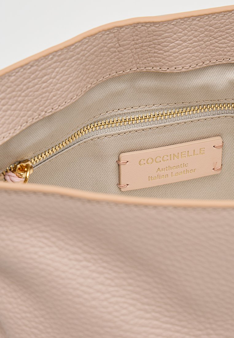 Coccinelle LEVANTE