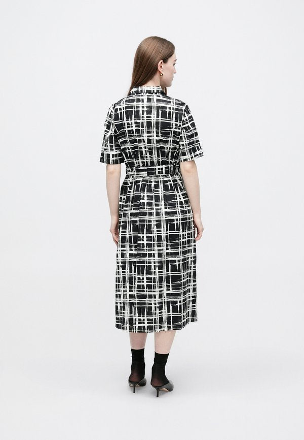 DKNY COLLARED BUTTON DOWN FIT FLARE