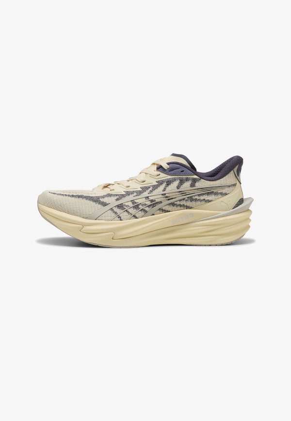 Puma LAUFSCHUH DEVIATE NITRO 4 - Road running shoes - buttercream-inky depths