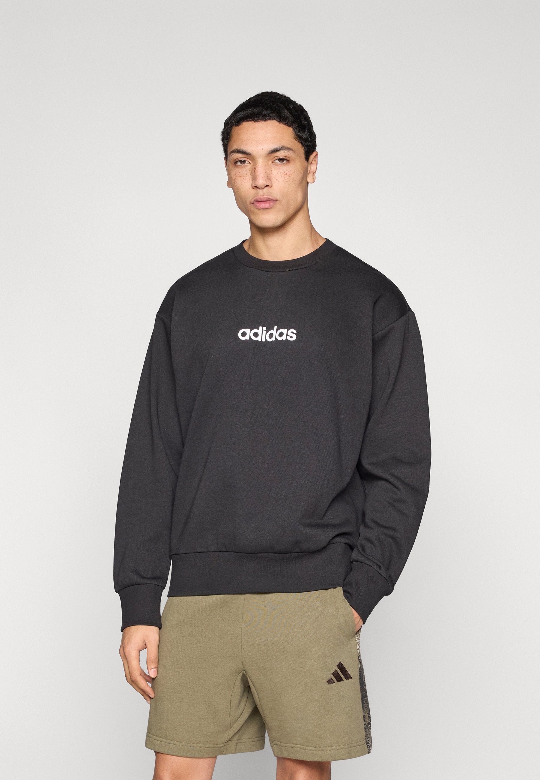 adidas Sportswear ESSENTIALS LINEAR FLEECE