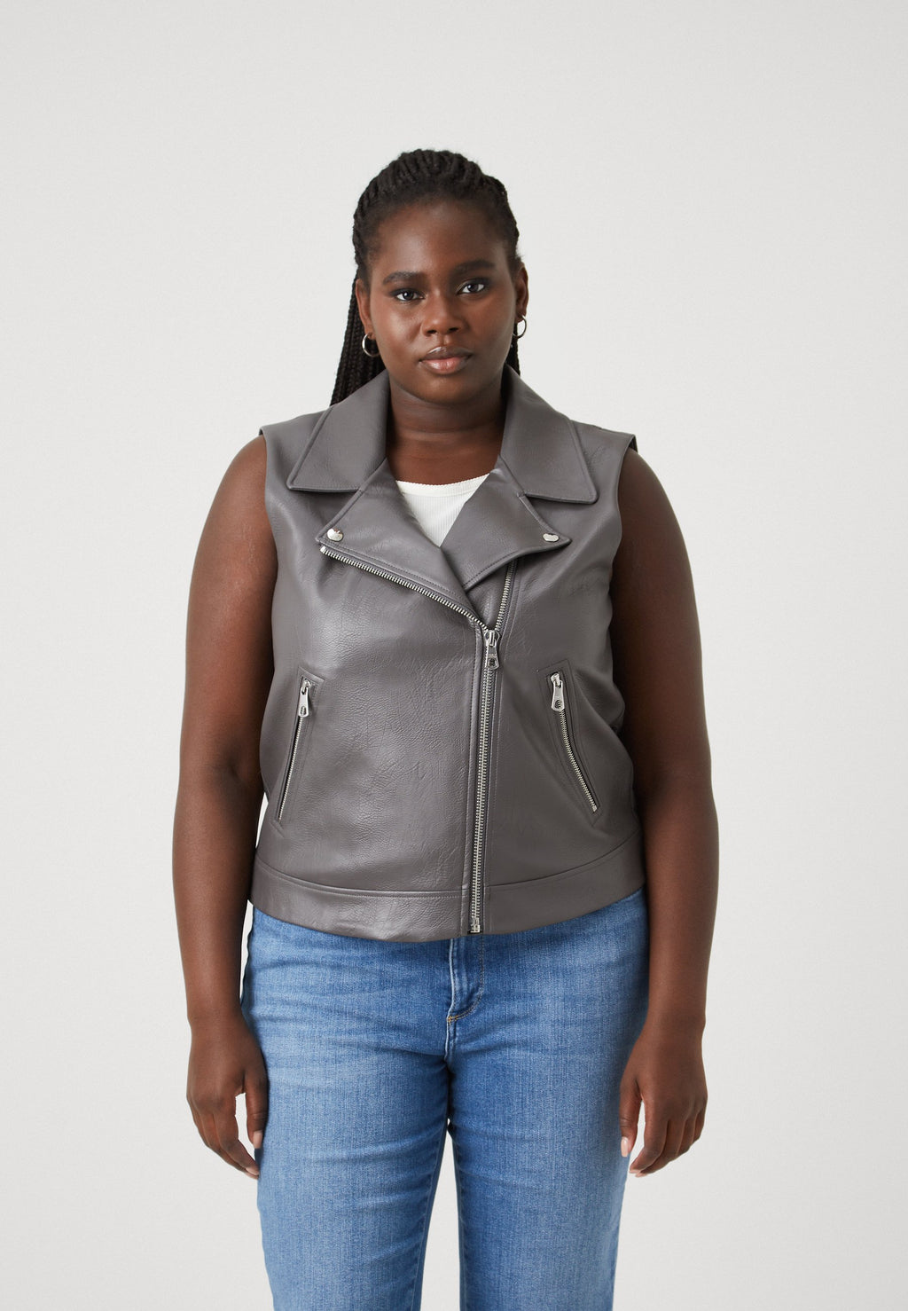 CARVERA WAISTCOAT Media 3