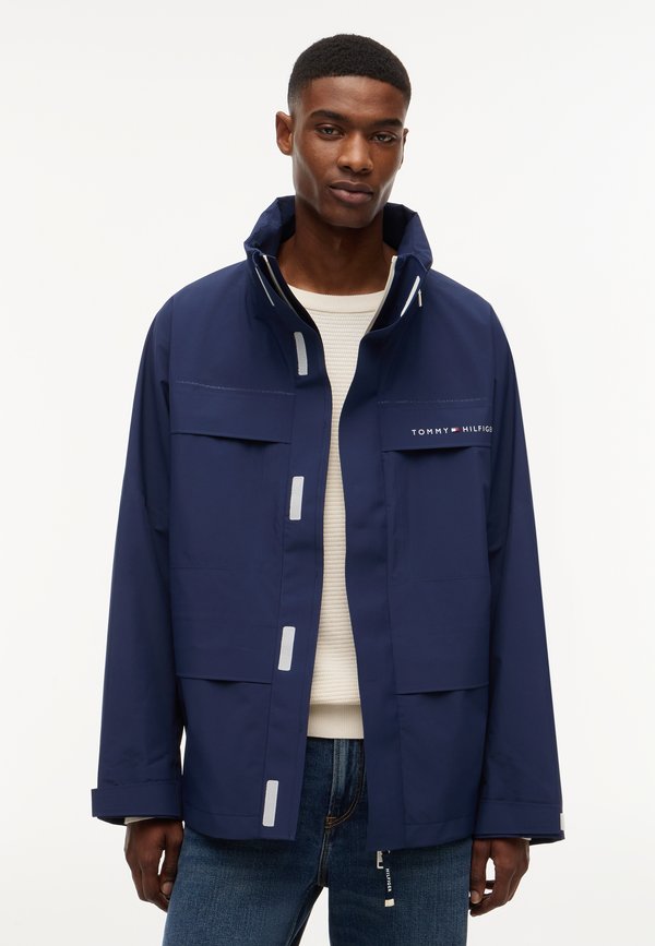 Tommy Hilfiger TECH REGATTA PERFORMANCE - Light jacket - carbon navy