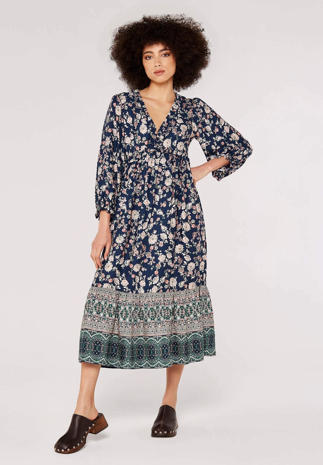 Apricot SARASA RUFFLE MIDI