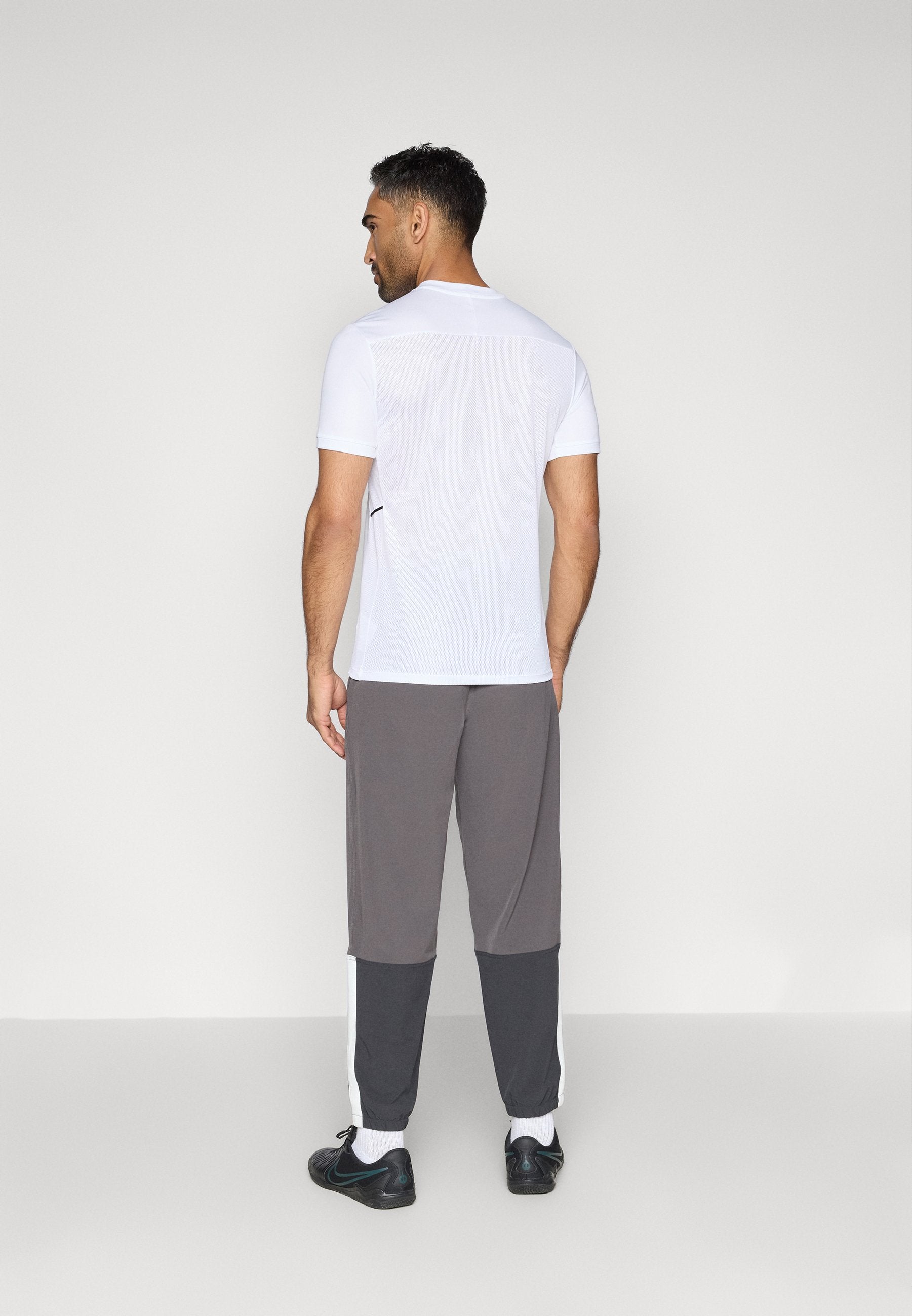 Nike Performance STRIKE+