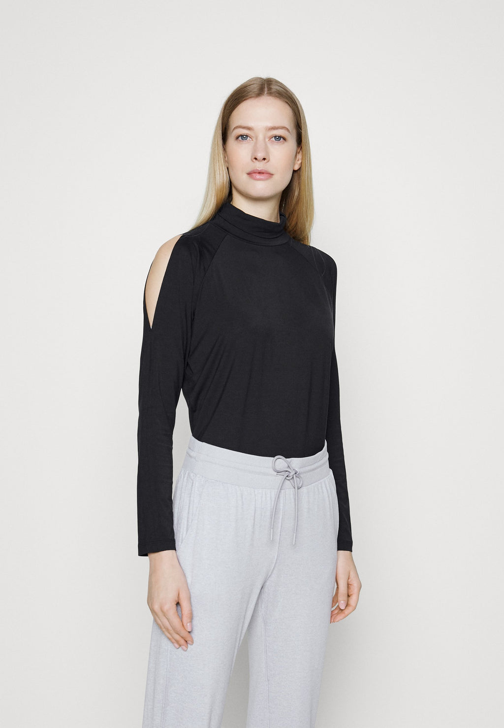 Athleta COLD SHOULDER
