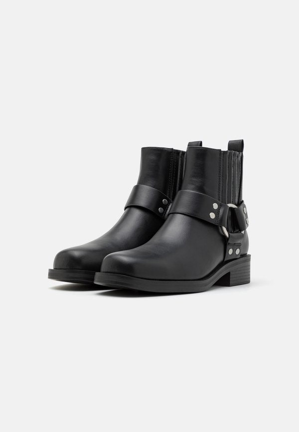 ONLY SHOES ONLBAX SHORT BOOT