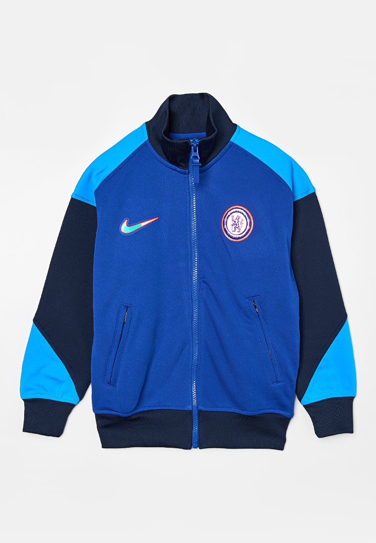Nike Performance