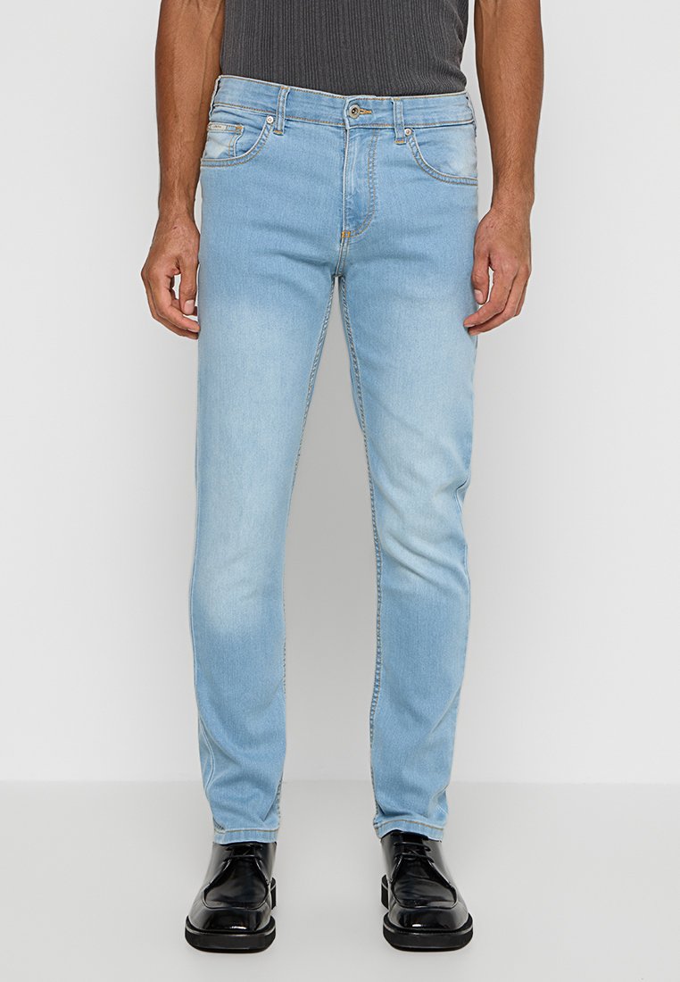 Lindbergh Jeans Tapered Fit Media 1