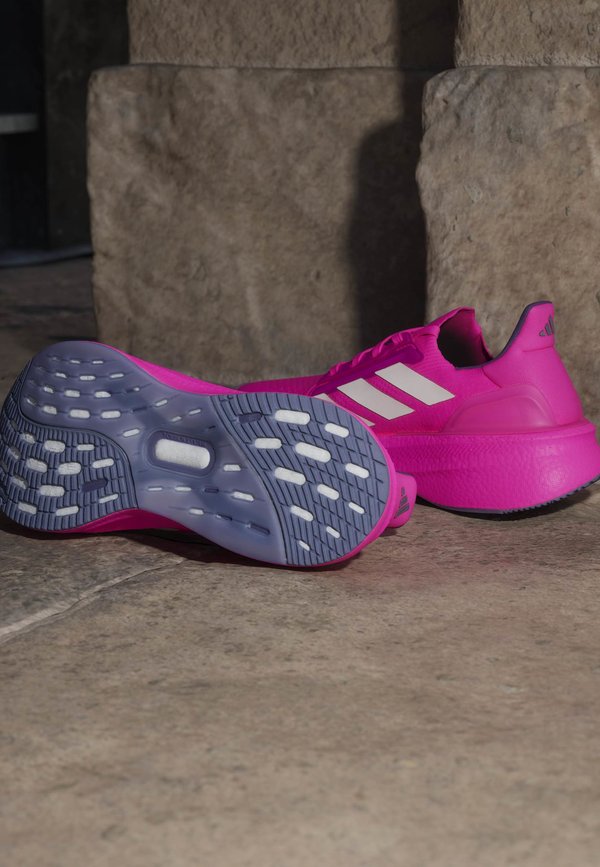 adidas Performance ULTRABOOST 5X