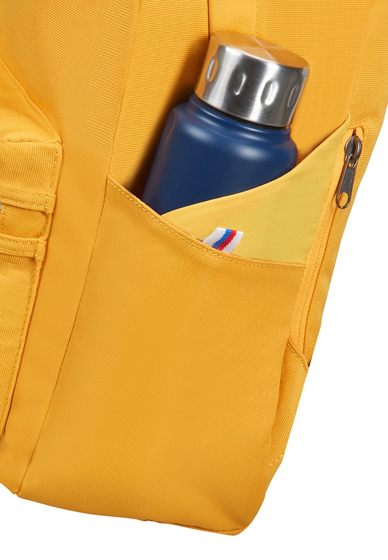 American Tourister