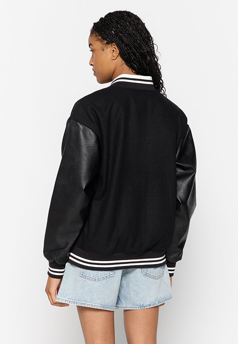 Vans VARSITY