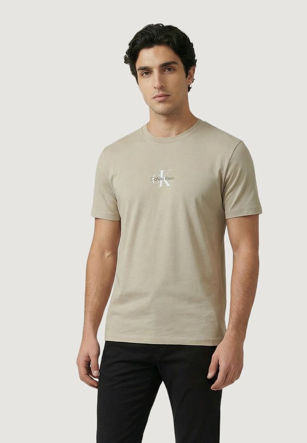 Calvin Klein Jeans MICRO MONOLOGO GRAPHIC - Print T-shirt - oatmeal