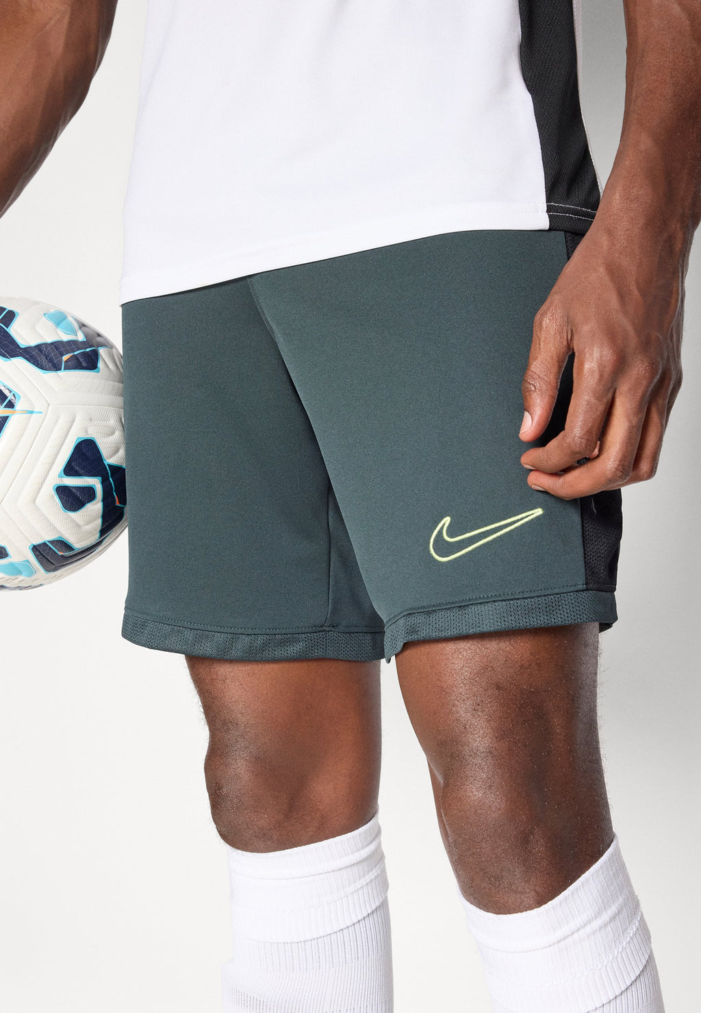 Nike Performance ACADEMY SHORT