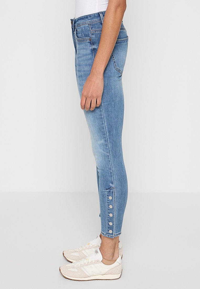 ONLY Petite Jeans Skinny Fit Media 2