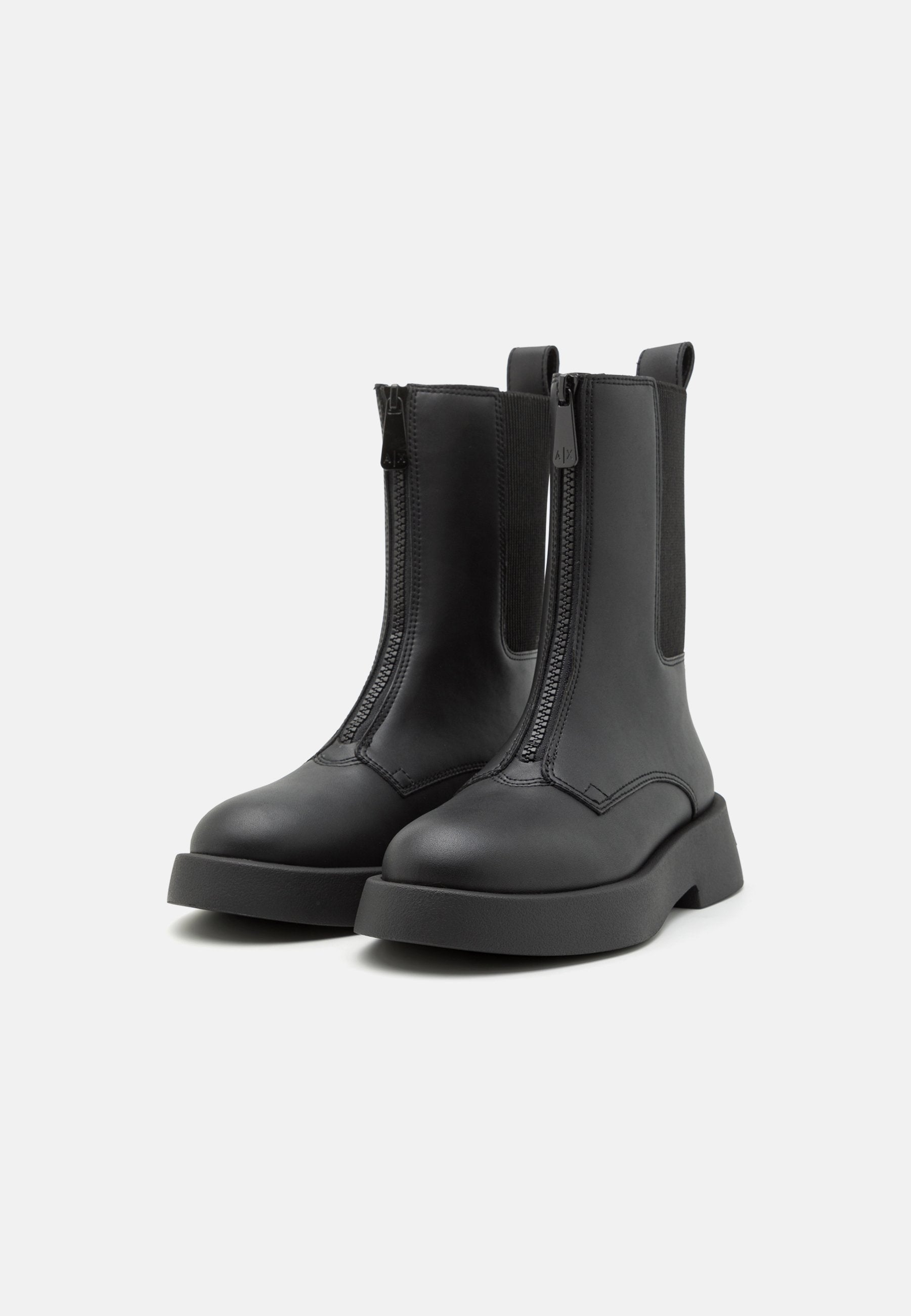 HALF BOOT Media 2