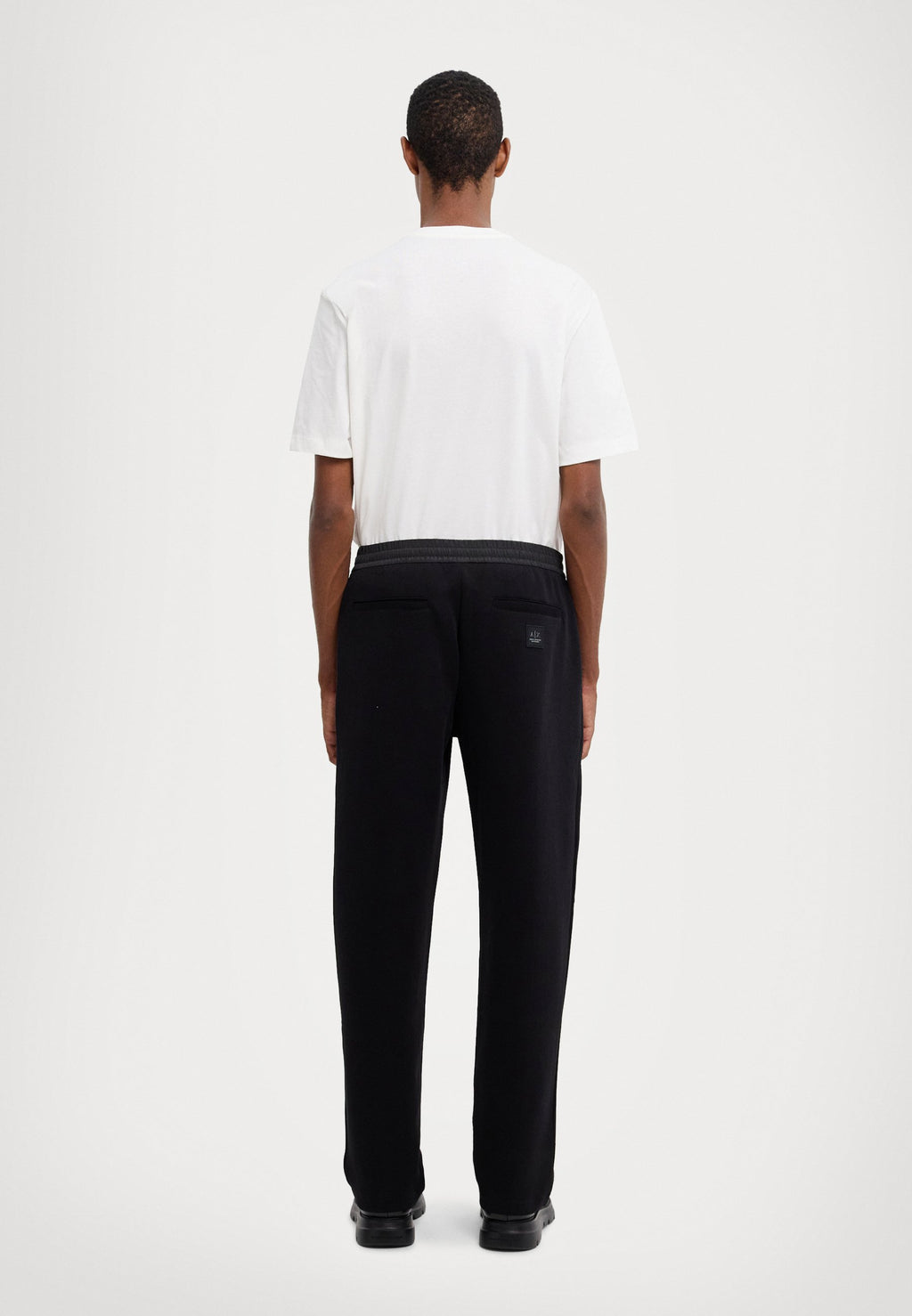 TROUSERS TAILORING Media 4