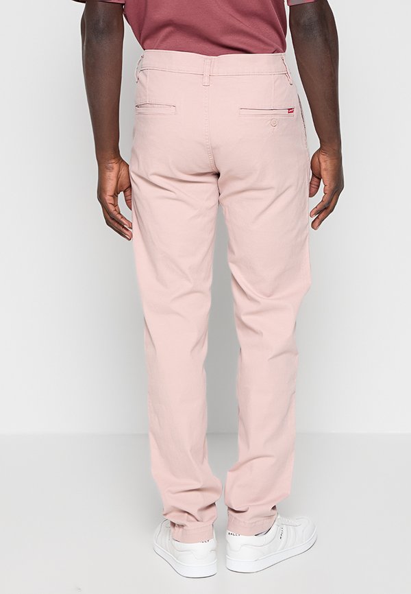 Levi's® REGULAR FIT