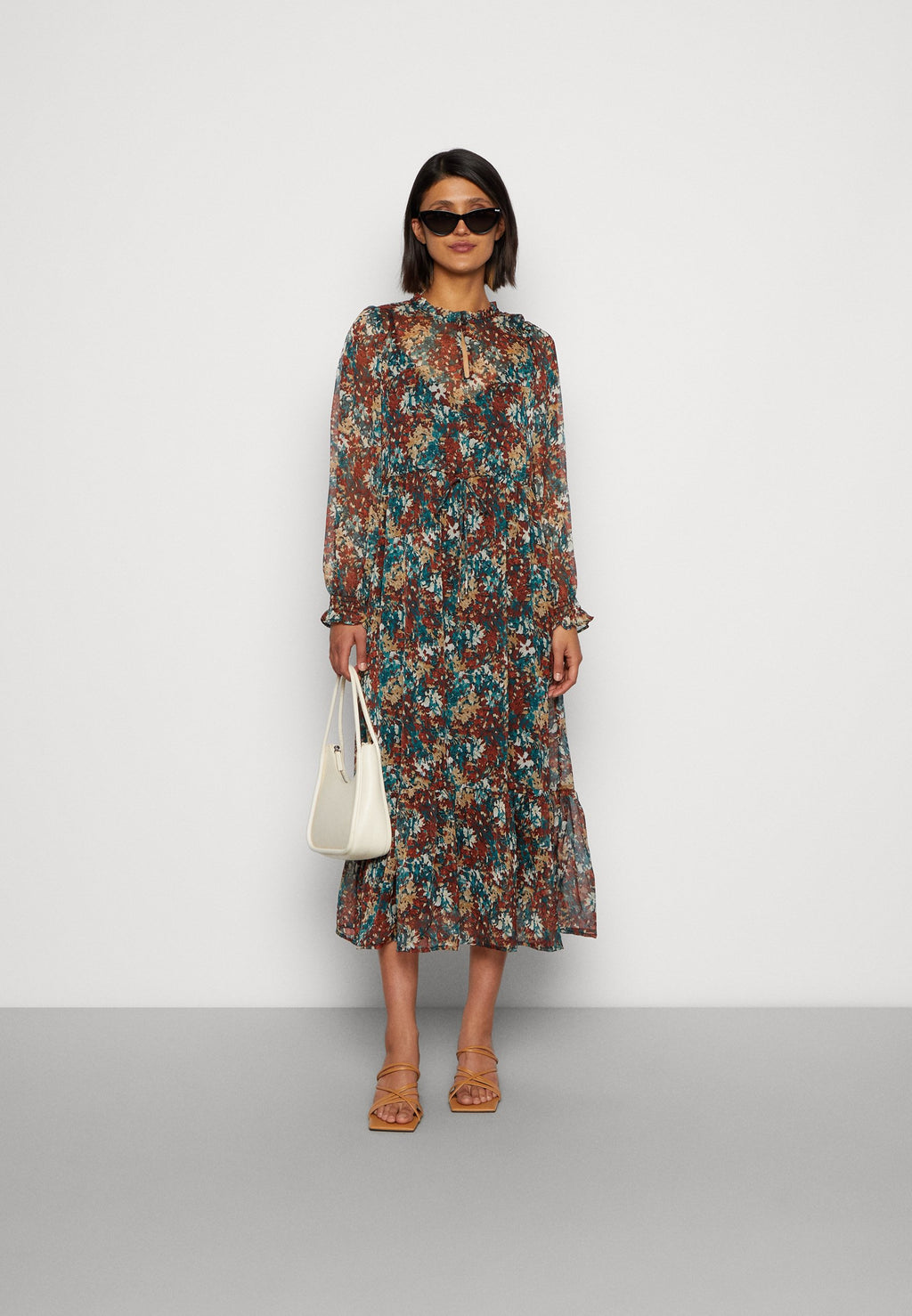 ONLGABBI MIDI DRESS Media 2