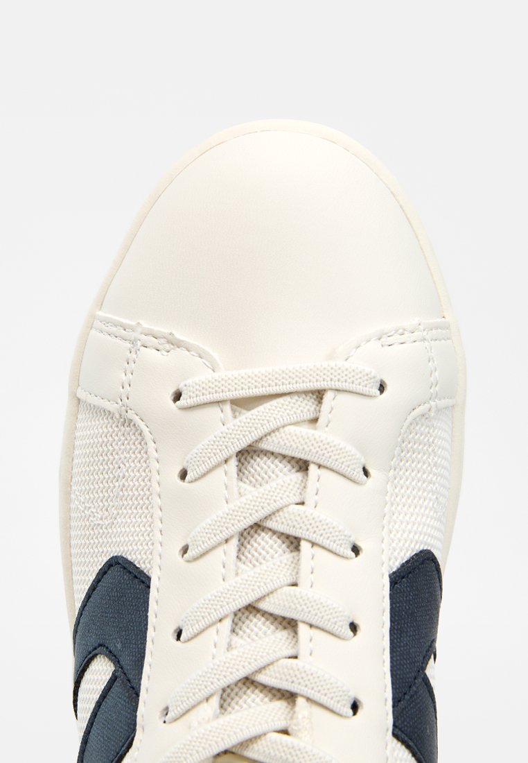 Levi's® SWIFT SR