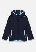 Marineblaue Fleecejacke mit Reißverschluss und Kapuze, hellblaue Einfassung an Taschen, Bündchen, Saum und Kapuzenrand, CMP-Logo auf der Brust.