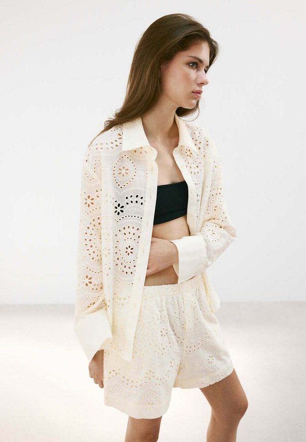 Mango ADULT - Button-down blouse - off-white