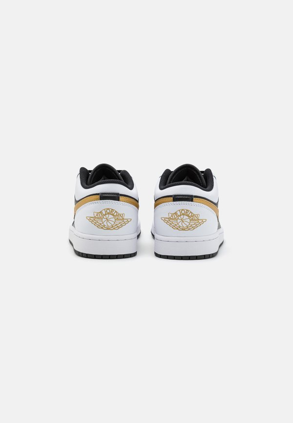 Jordan AIR JORDAN 1