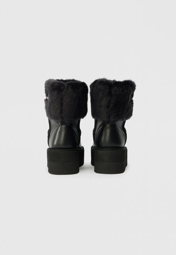 KARL LAGERFELD SKYLAR