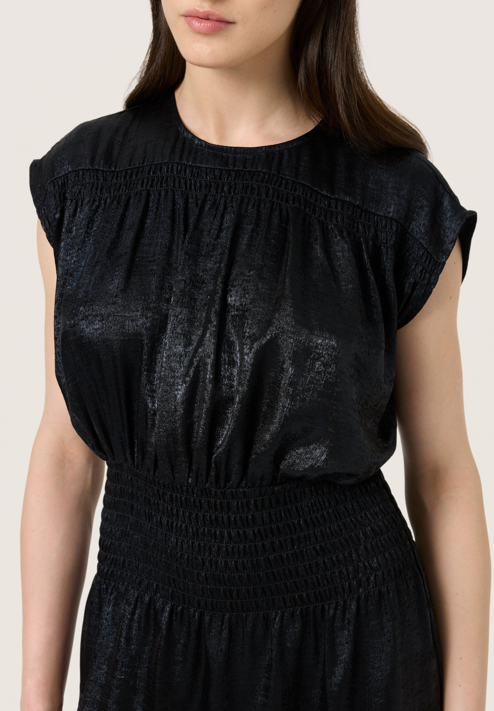 Soaked in Luxury ELVIE LAYNA