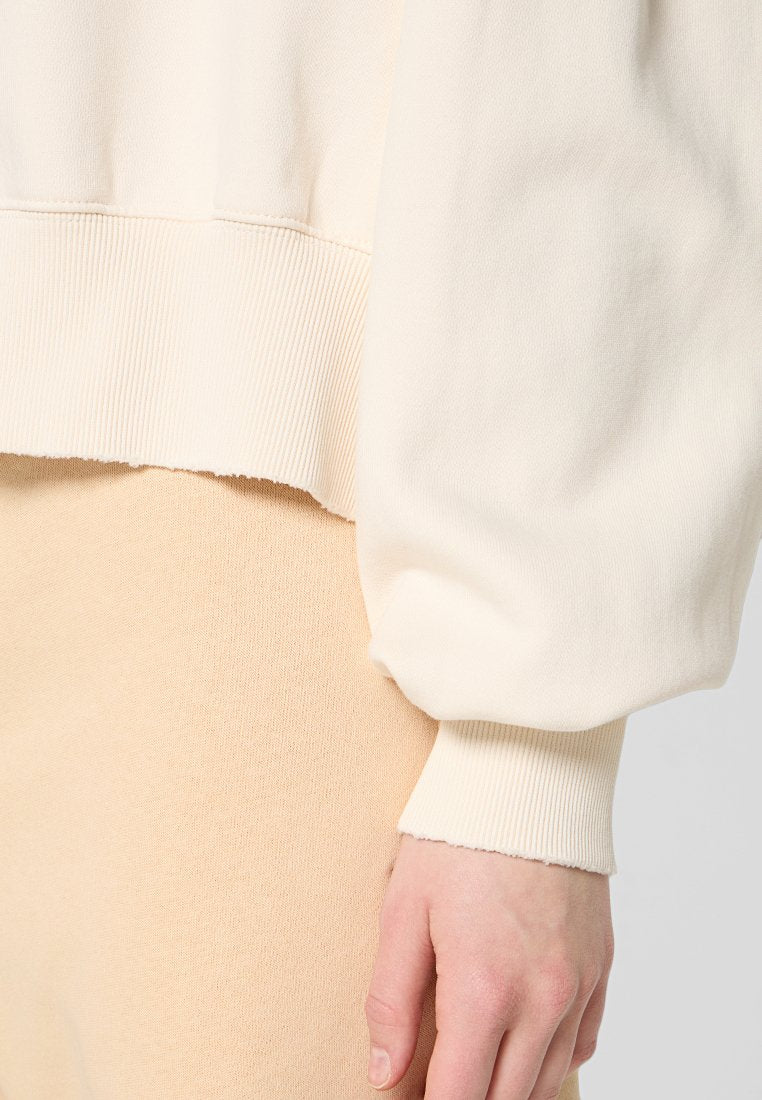 OVERSIZED CROPPED HDD SW WMN Media 4