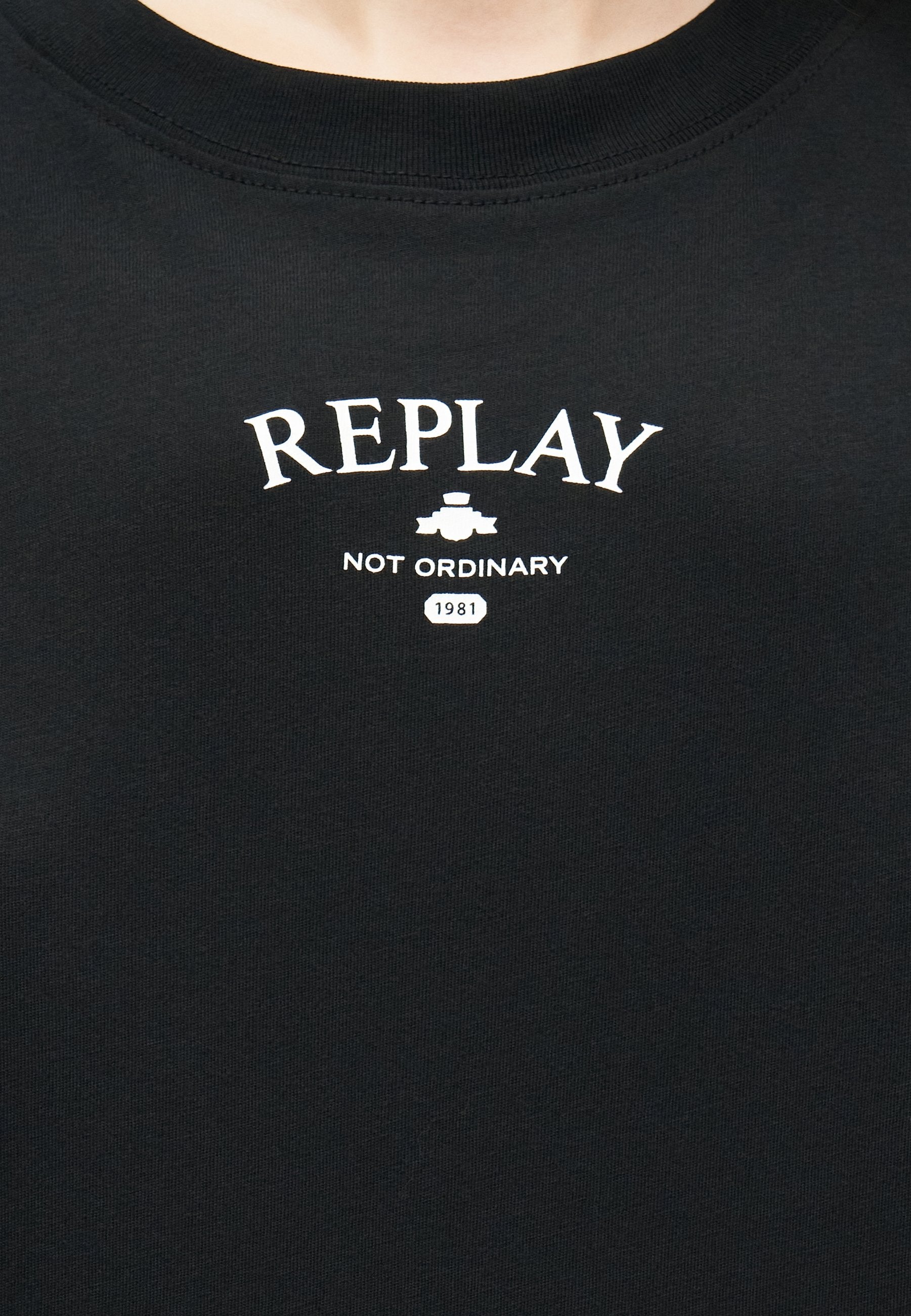 Replay FLAG LOGO