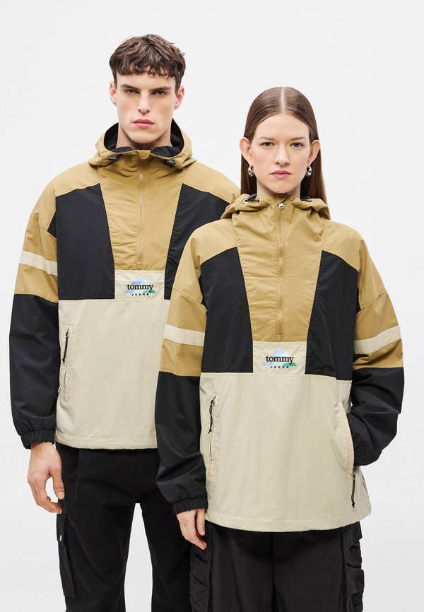 Tommy Jeans LIGHTWEIGHT RIPSTOP LOOSE POPOVER JACKET