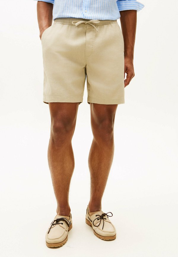 Tommy Hilfiger Shorts - batique khaki