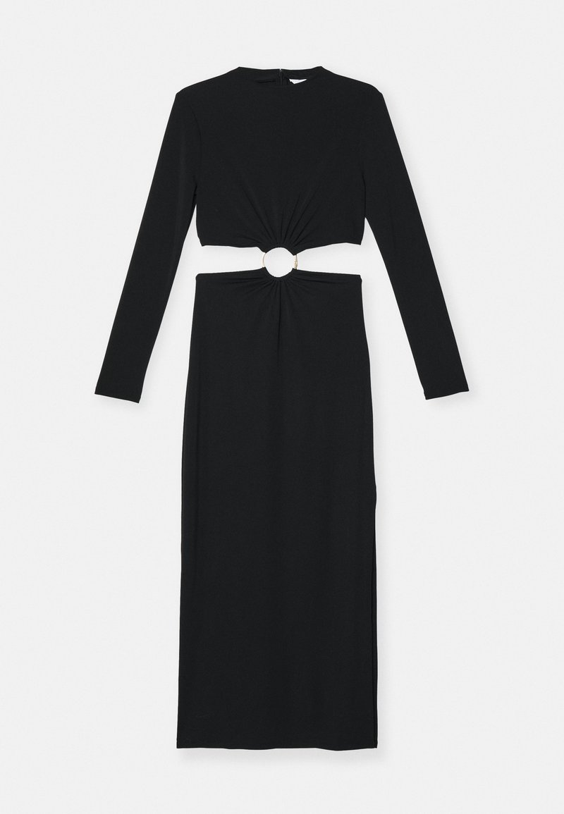 Schwarzes langärmeliges Kleid mit einem geknoteten Design an der Taille und einem kreisförmigen metallischen Akzent, aus glattem Stoff mit bodenlangem Schnitt.