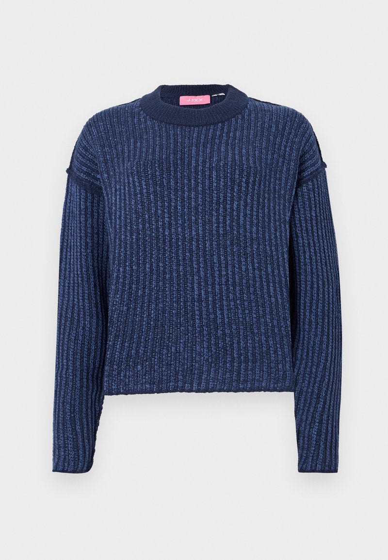 JXMAGHNA CREW NECK Media 1