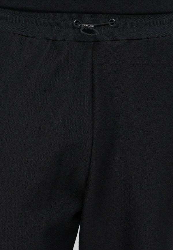 EA7 Emporio Armani