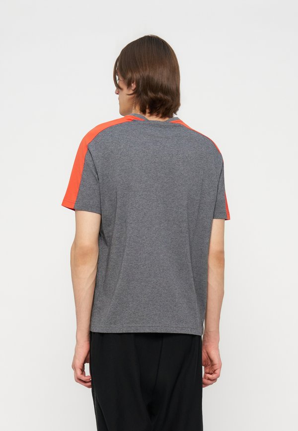 EA7 Emporio Armani
